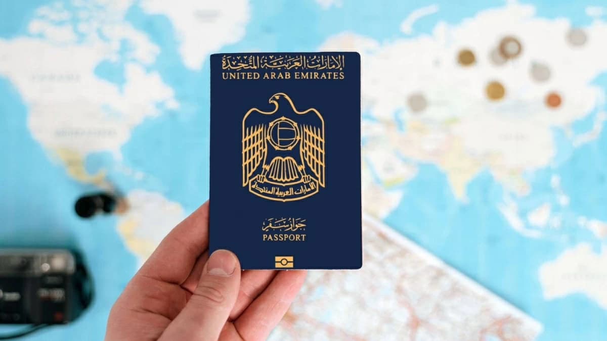 الأقوى عالمياً.. جواز السفر الإماراتي يفتح أبواب 128 دولة دون تأشيرة مسبقة