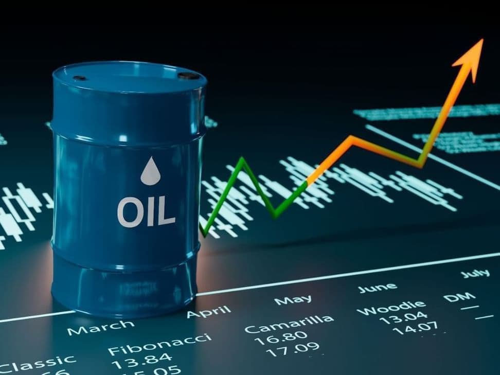 أسعار النفط ترتفع بأكثر من دولارين